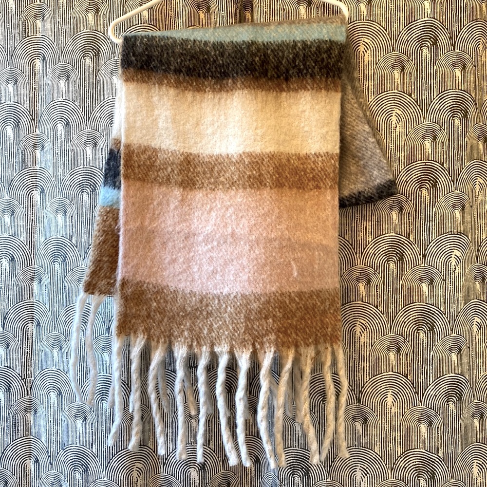 Oversized Soft Polyester Wrap/OS